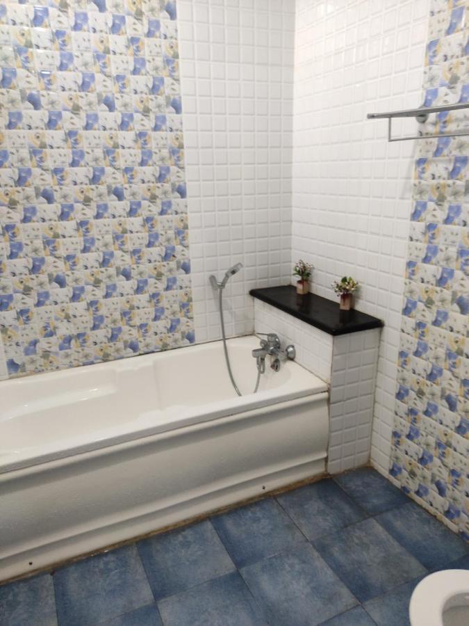 Subasree Cottage Tirunallar Kültér fotó